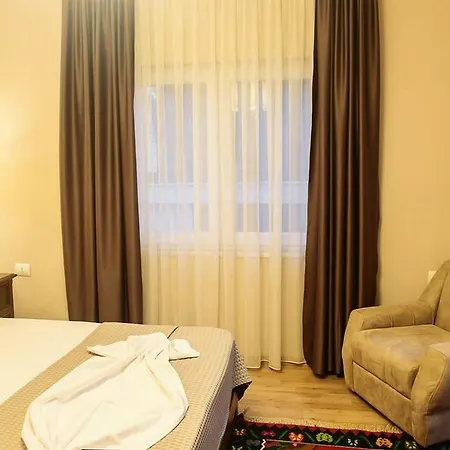 Bregu Hotel 3*